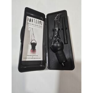 Vintorio Wine Aerator Pourer in Plastic Case - NWOT